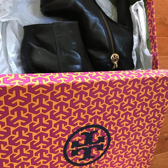 Tory Burch Black Leigh - Shiny Madras Boots/Booties – Size 71/2 - Picture 3 of 9